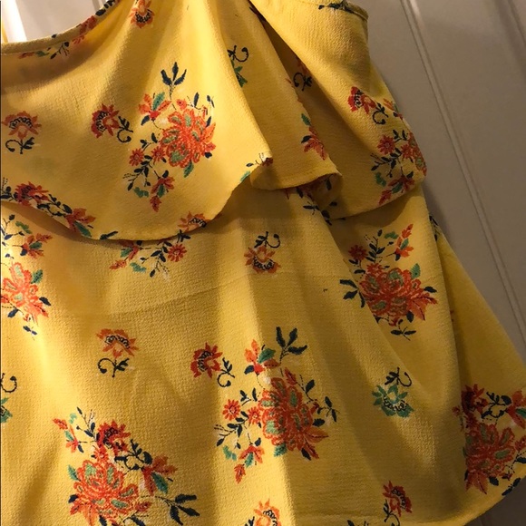 criss cross tank top - Picture 2 of 4